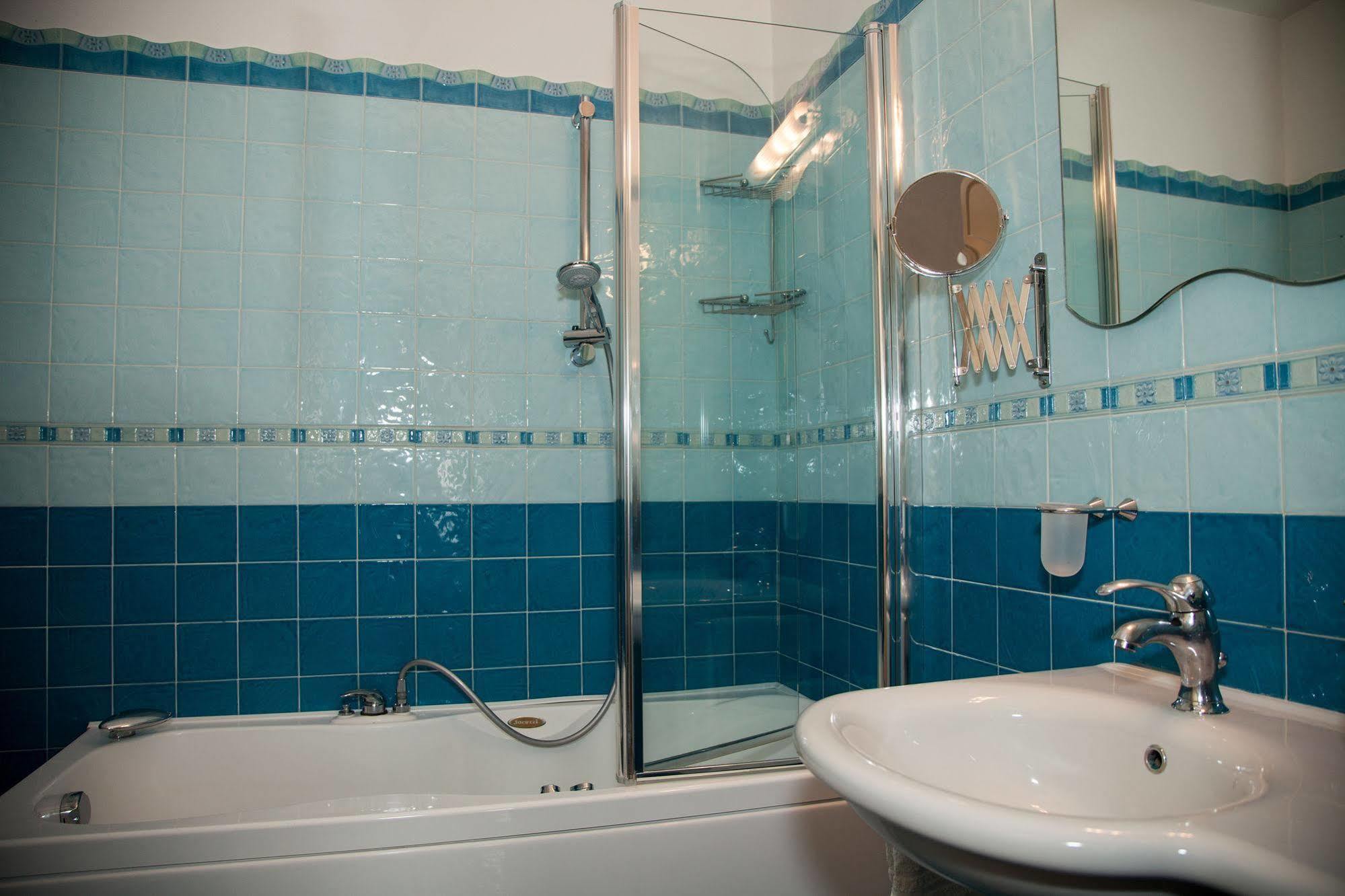Hotel Ripa 145 In Trastevere